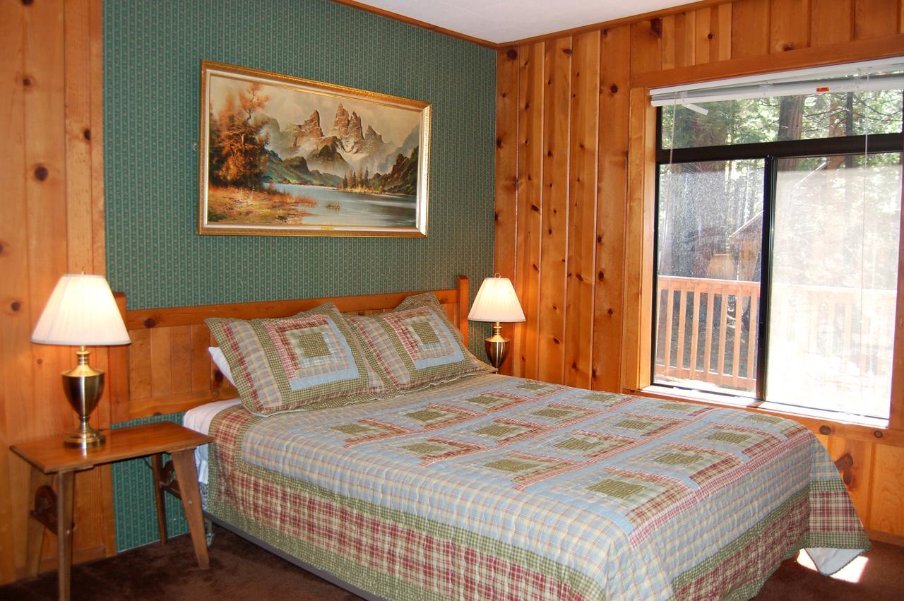 9S Pine Cabin South Wawona エクステリア 写真